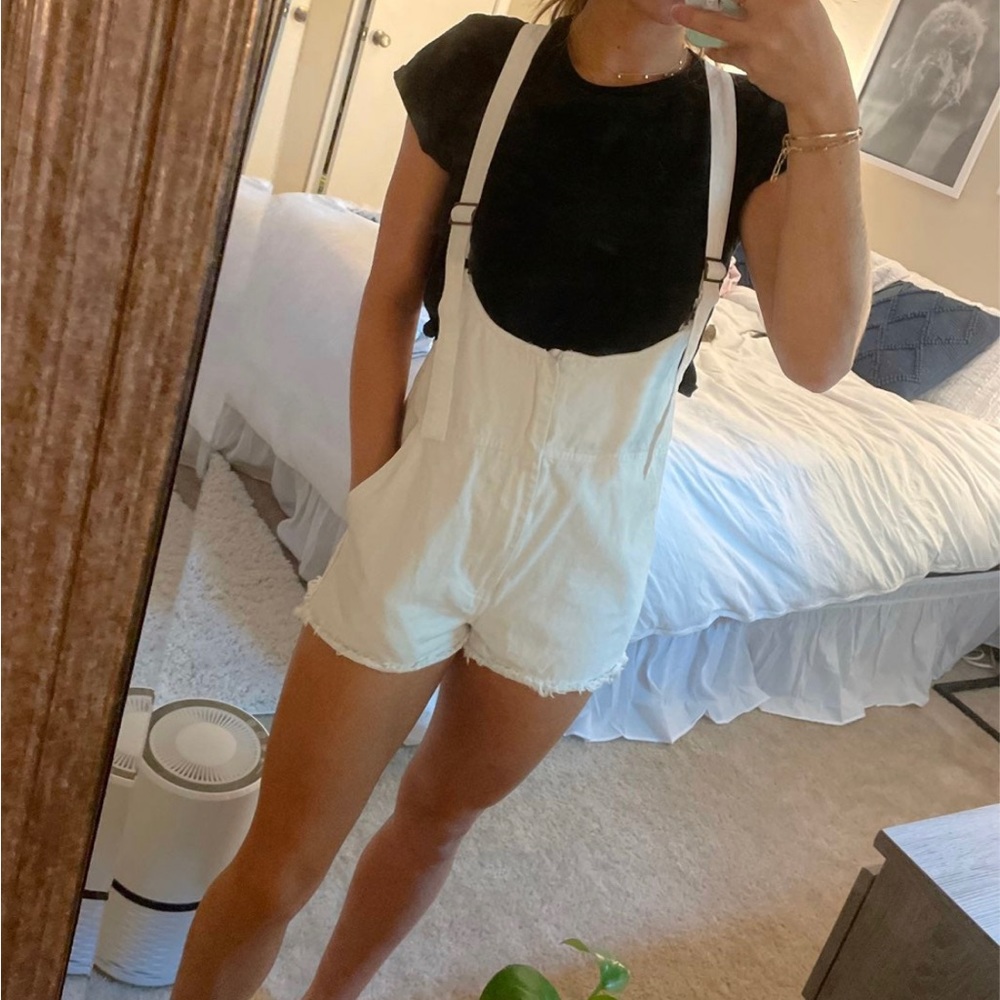 Dainty Hooligan White Overall Shorts Sz Small